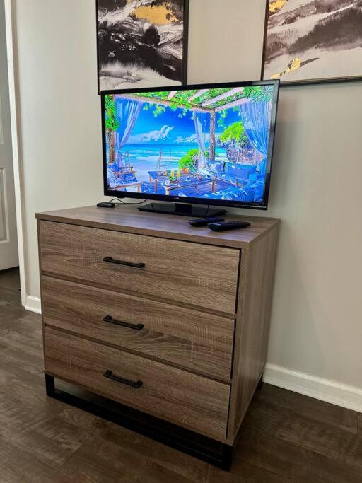 Cozy And Luxury Home Raleigh Ngoại thất bức ảnh