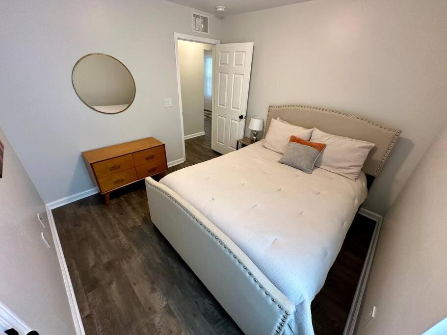 Cozy And Luxury Home Raleigh Ngoại thất bức ảnh