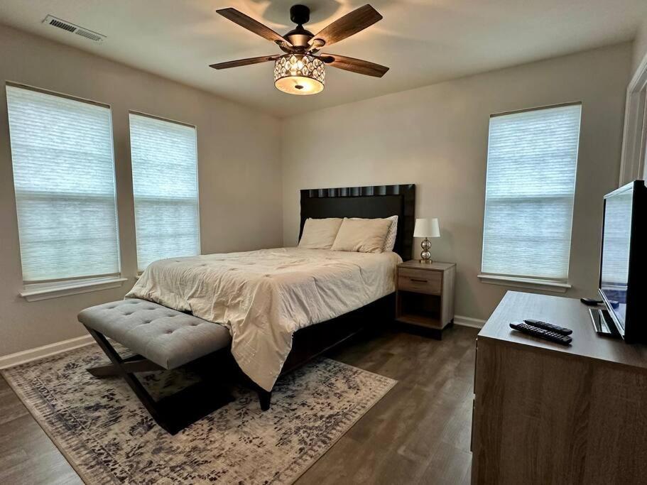 Cozy And Luxury Home Raleigh Ngoại thất bức ảnh