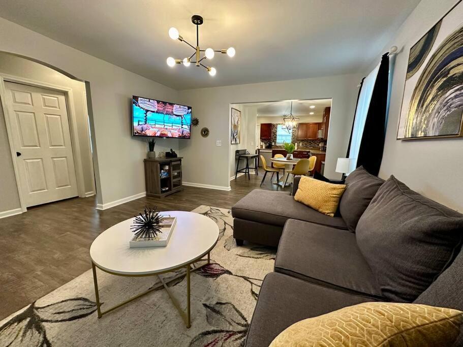 Cozy And Luxury Home Raleigh Ngoại thất bức ảnh