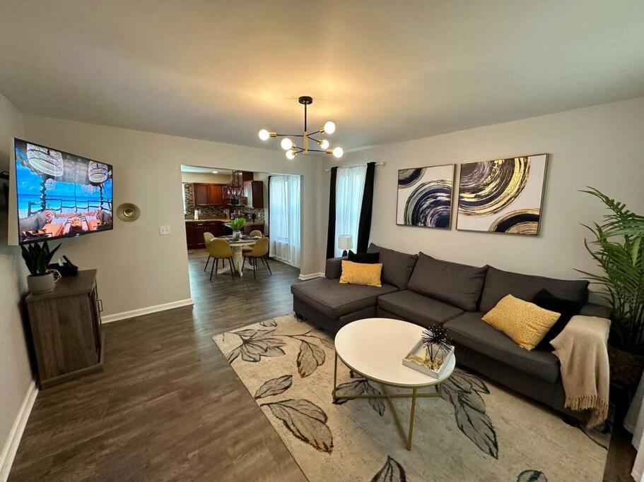 Cozy And Luxury Home Raleigh Ngoại thất bức ảnh