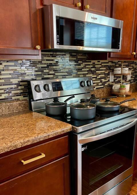 Cozy And Luxury Home Raleigh Ngoại thất bức ảnh